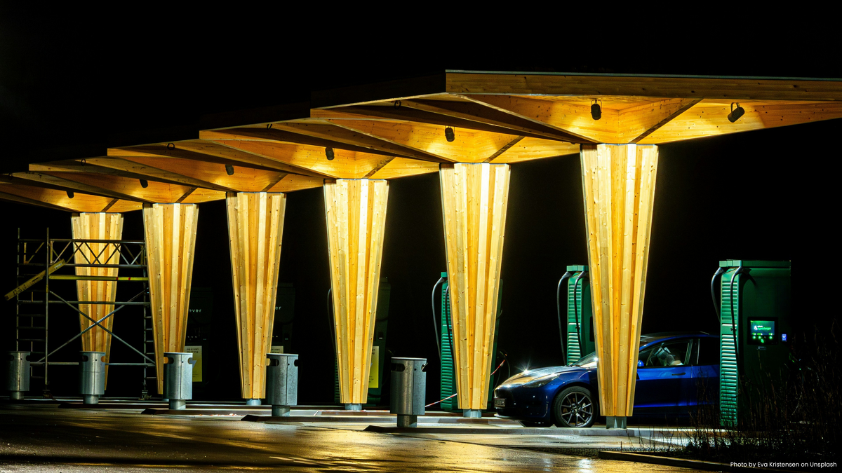 Expert Series: The EV Transition in Fleet Charging: What it means for fuel retailers